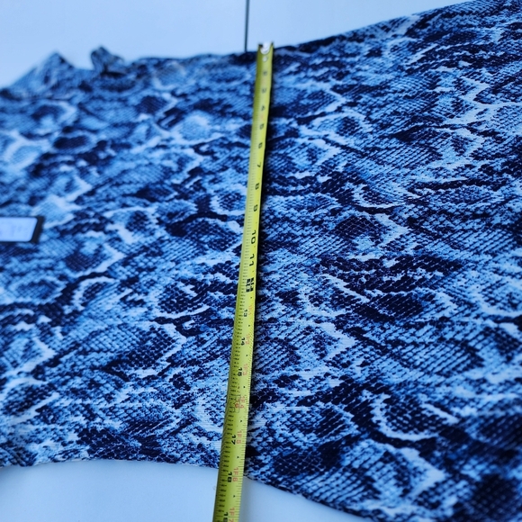 NWT TIANA B Gorgeous Blue White Snake Skin Shift Dress Short Sleeve Stretch Sz L - Picture 10 of 15